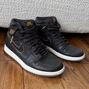 Jordan 1 Retro High in City of Flight